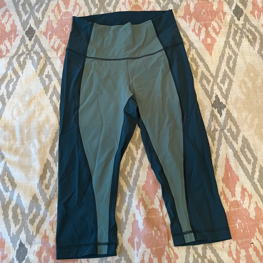 Lululemon capris